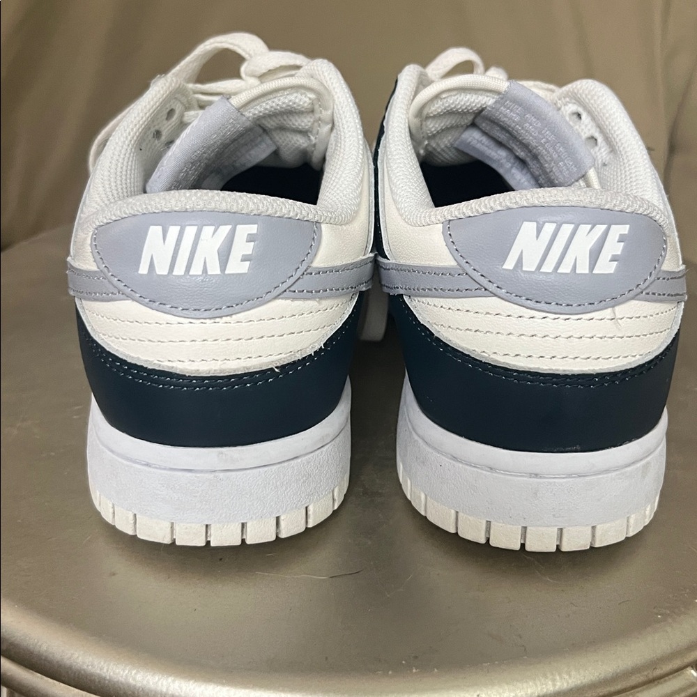 Nike Dunk Low - image 4